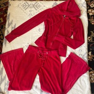 y2K 2000’s Red Velour Tracksuit💗